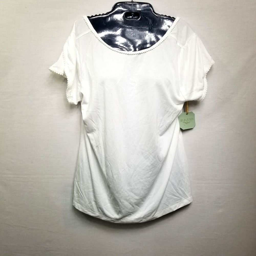 NWT Ryegrass Women's L White Top With trim And Split Sleeve Lower Back Shirt